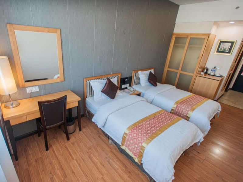 Kemena Hotel Bintulu Bagian luar foto